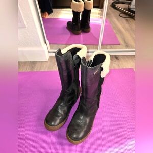 Naturino dark brown  leather  kids boots. Size 35